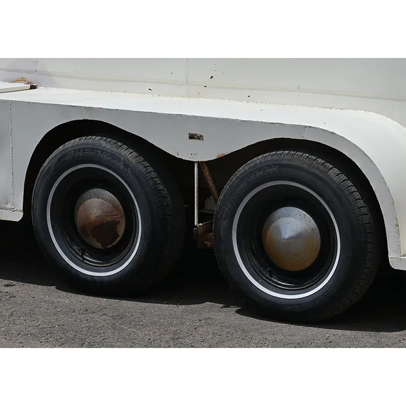 1970 Easley 2 Horse Inline Gooseneck Trailer