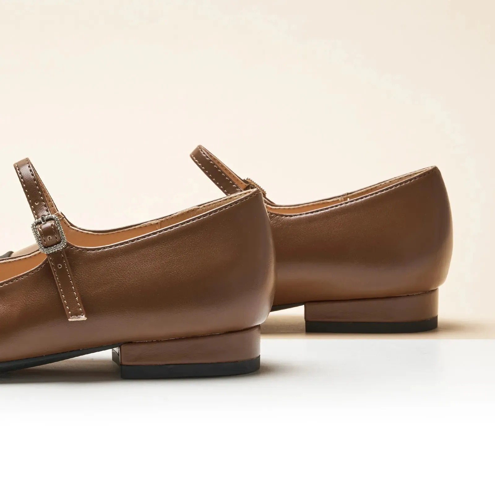 Almond-Toe Two-Tone Mary Jane (Lena)