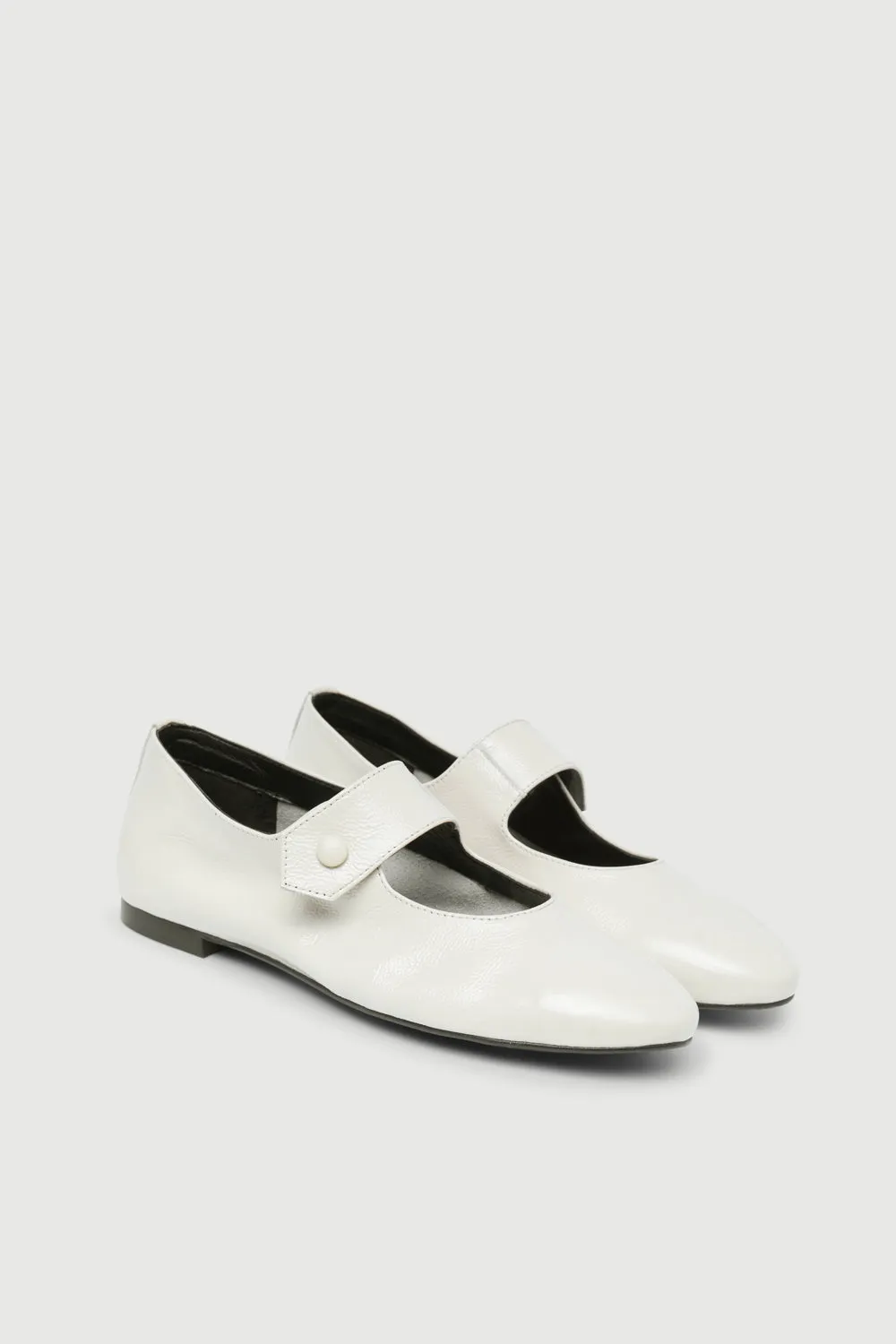 Greta Mary Janes in Cream Patent Leather