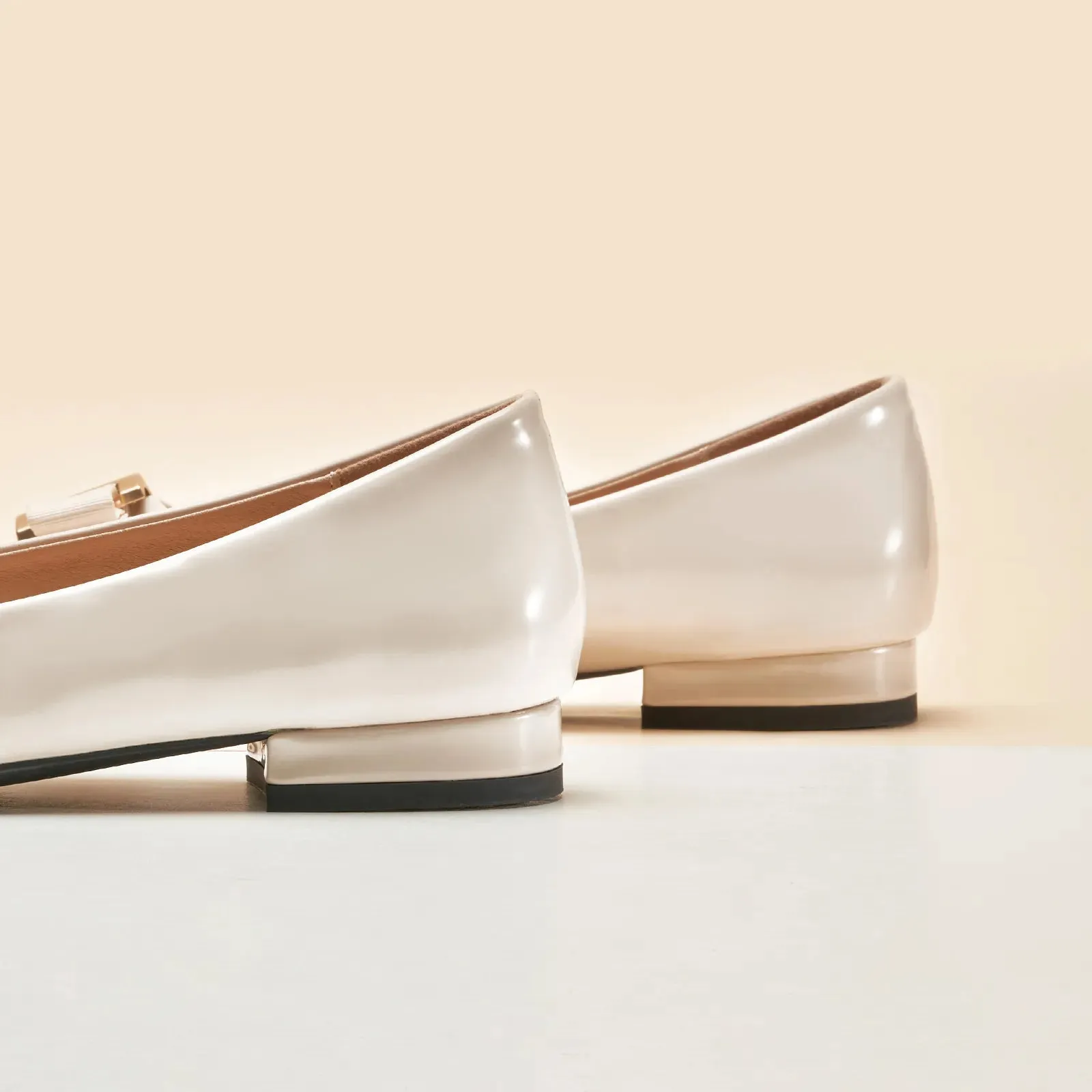 Metal Buckle bow Flats (Anita) White