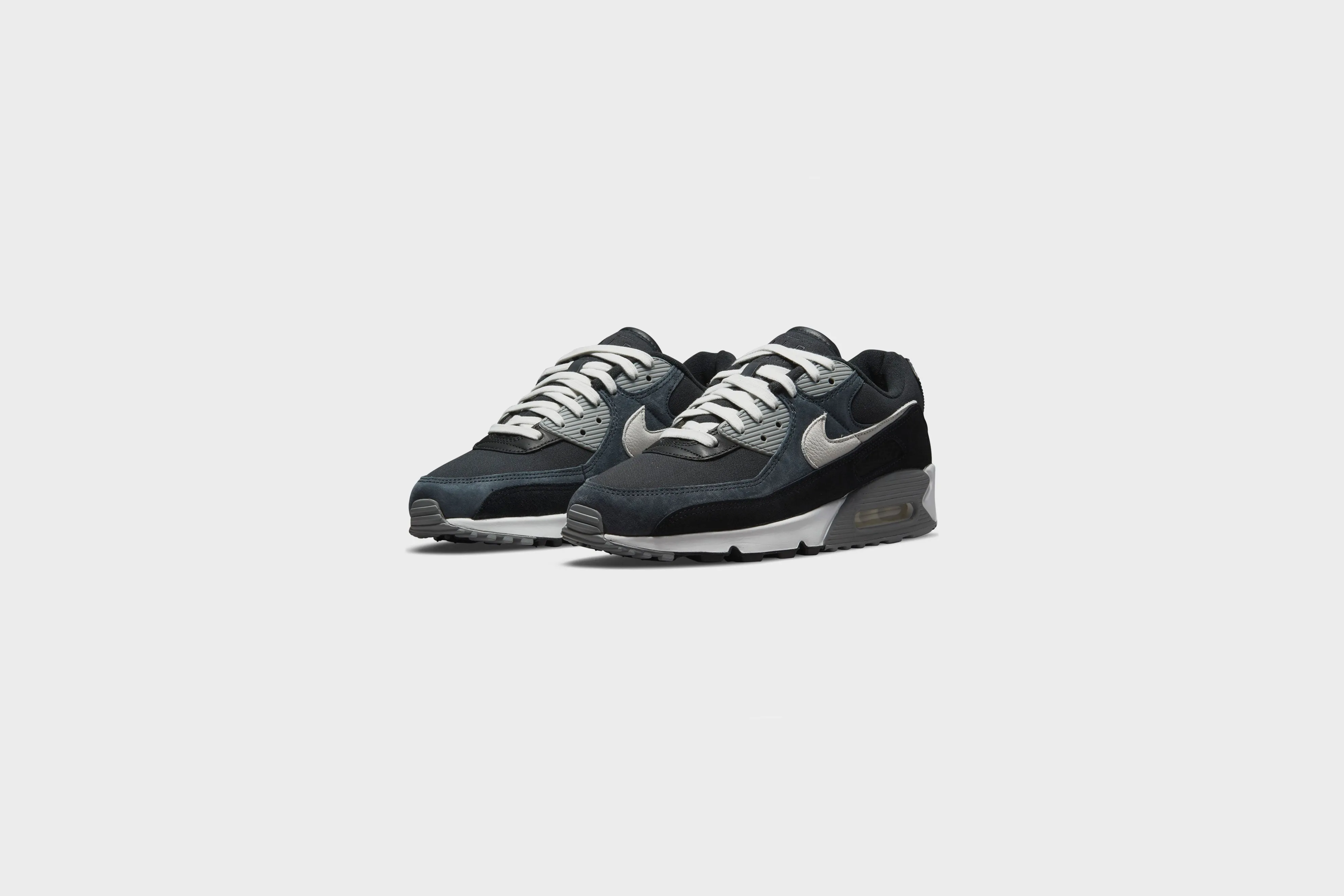 Nike Air Max 90 PRM (Off Noir/Summit White-Black)